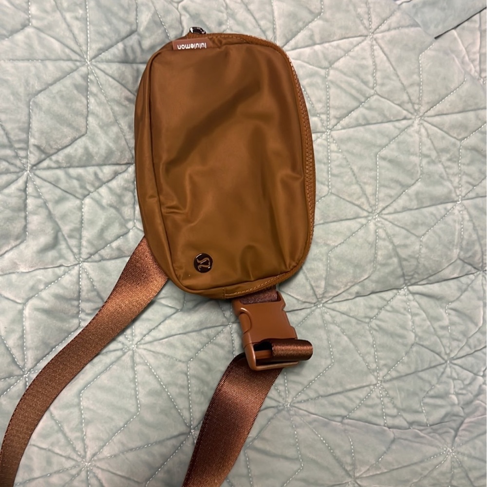 Burnt Caramel Lululemon Belt Bag